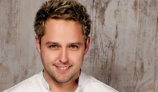 Irish Country music star on tour